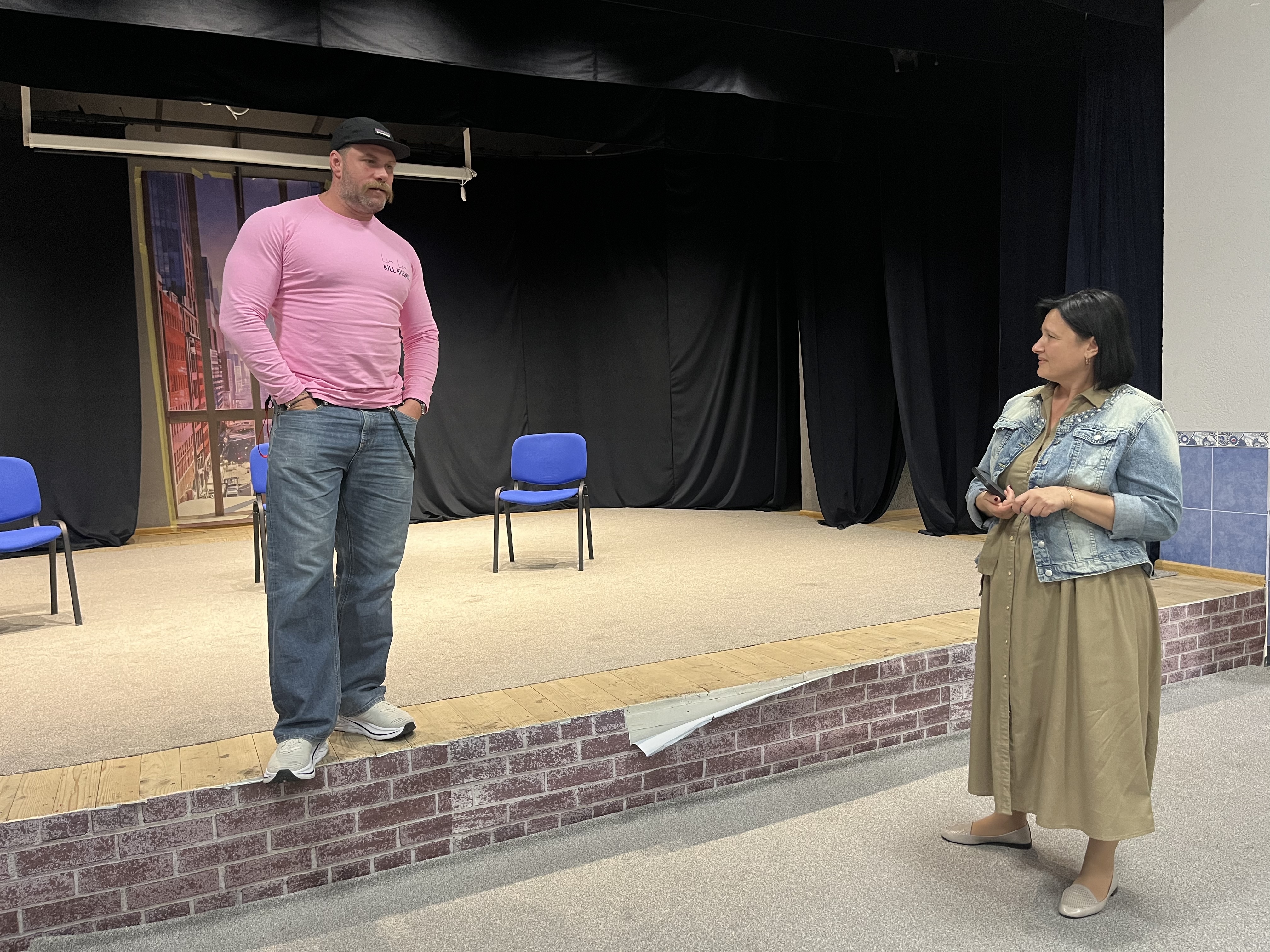 Aktor_viiskovyi_ta_zaviduvachka_kafedry_teatralnoho_mystetstva_Liudmyla_Vaniuha